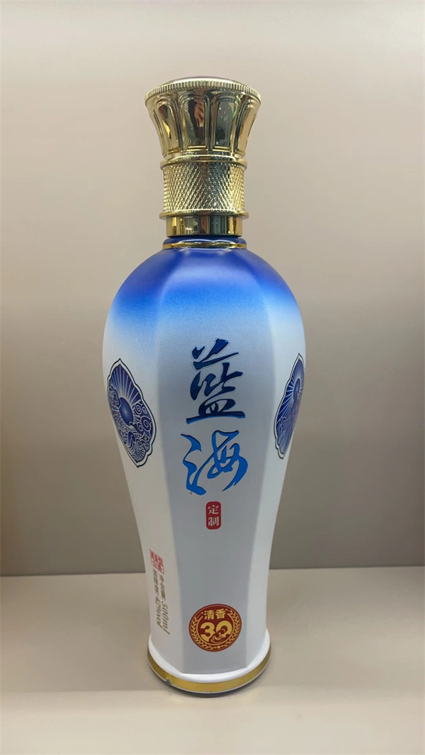 噴涂玻璃酒瓶生產(chǎn)